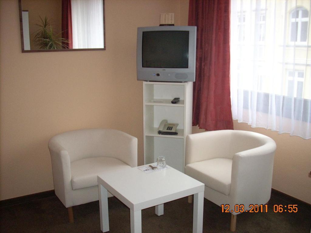 Center Hotel Гютерсло Екстер'єр фото